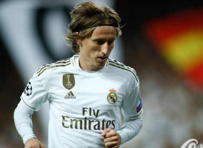 拿下单打冠军18天后，樊振东再次传来喜讯，月底或再战国乒总决赛